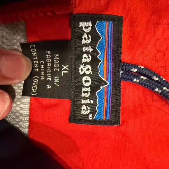 Mens Patagonia Rain Jacket - Picture 12 of 13